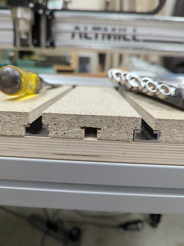 End view of table waste board
